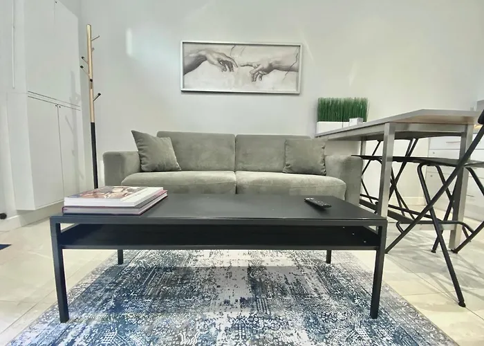 Shineappart Centre * مارماند